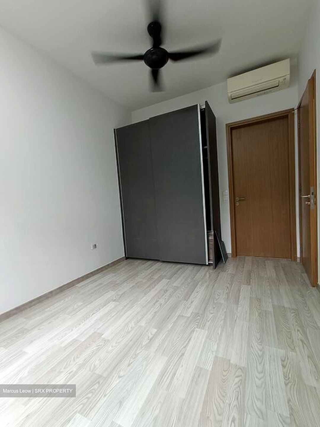 Lakeville (D22), Condominium #517614631